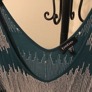 bebe Tops - ❣️FINAL SALE!❣️PRICE DROP❣️Bebe Cold Shoulder Top bebe Tops - ❣️FINAL SALE!❣️PRICE DROP❣️Bebe Cold Shoulder Top